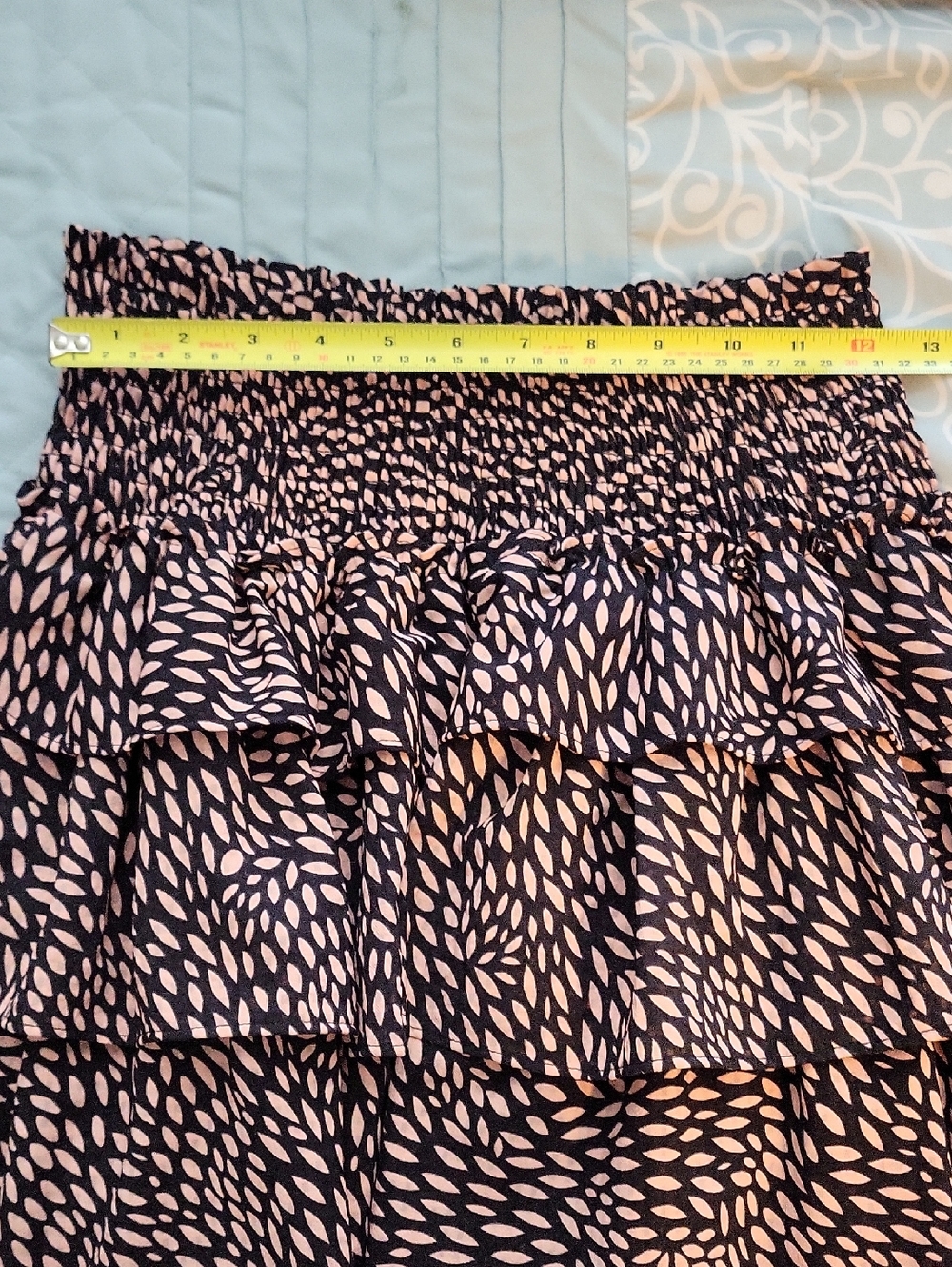 Shocked Waist Tiered Skirt Size Medium - Picture 4 of 4
